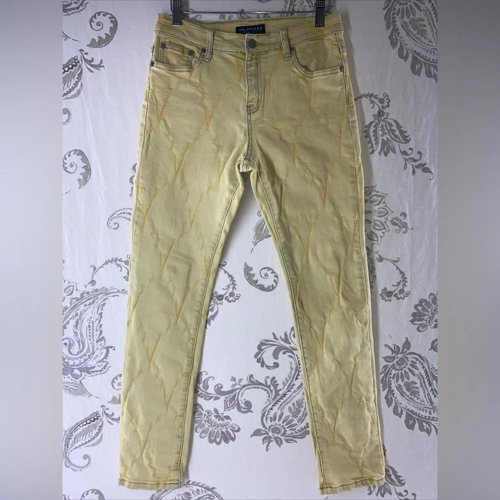 Valabasas‎ Play Jeans V Embroidered Bovs 14 Stretch Adiustable